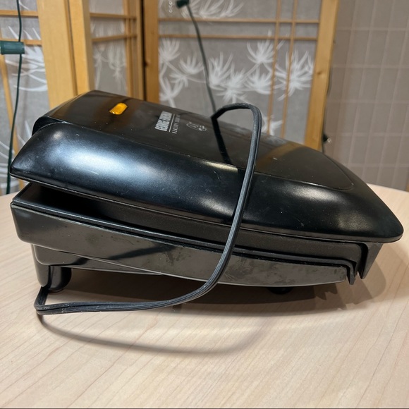 George Foreman 60 Inch Super Champ Electric Contact Grill, Black, Serves 4 - Picture 4 of 11